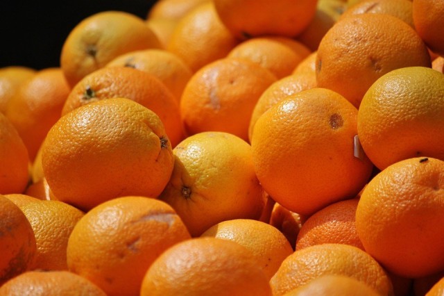 El Delicioso Tesoro Nutricional: Beneficios de las Naranjas Valencianas